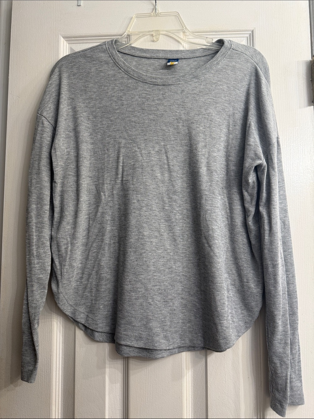 Women's Lightweight Heather Gray Long-Sleeve Tee size 14-16